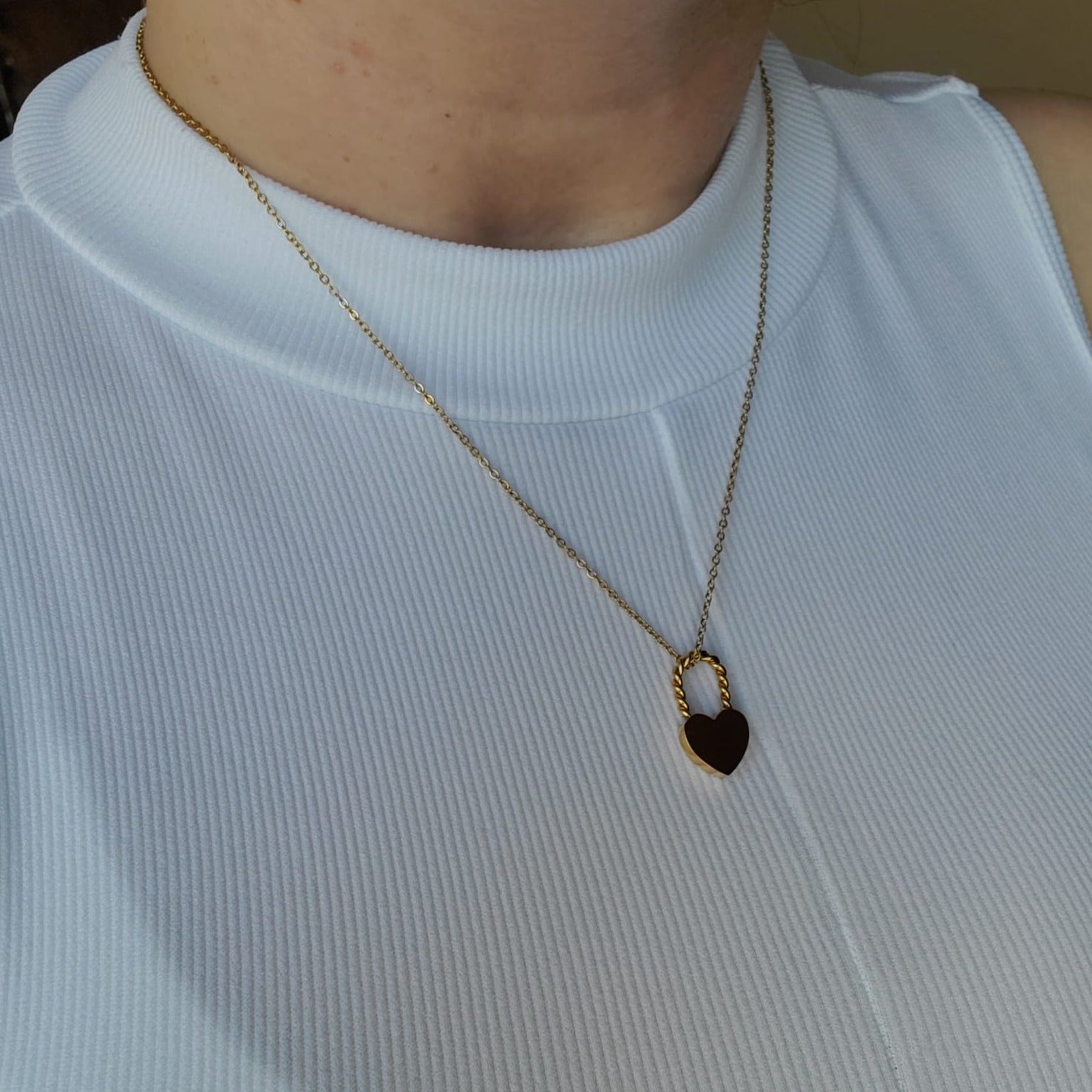 heart necklace, love necklace, valentines necklace, valentines gift, Tiger Necklace, Leo Necklace, 18k Gold Necklace, Gift for her, Gift for mom, Bold jewelry, bold necklace, paperclip necklace, dainty jewelry, vintage jewelry, gold jewelry, goldfilled jewelry, water resistant jewelry, water resistant necklace