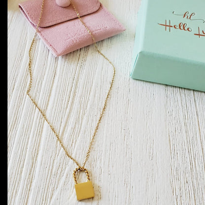 heart necklace, love necklace, valentines necklace, valentines gift, Tiger Necklace, Leo Necklace, 18k Gold Necklace, Gift for her, Gift for mom, Bold jewelry, bold necklace, paperclip necklace, dainty jewelry, vintage jewelry, gold jewelry, goldfilled jewelry, water resistant jewelry, water resistant necklace