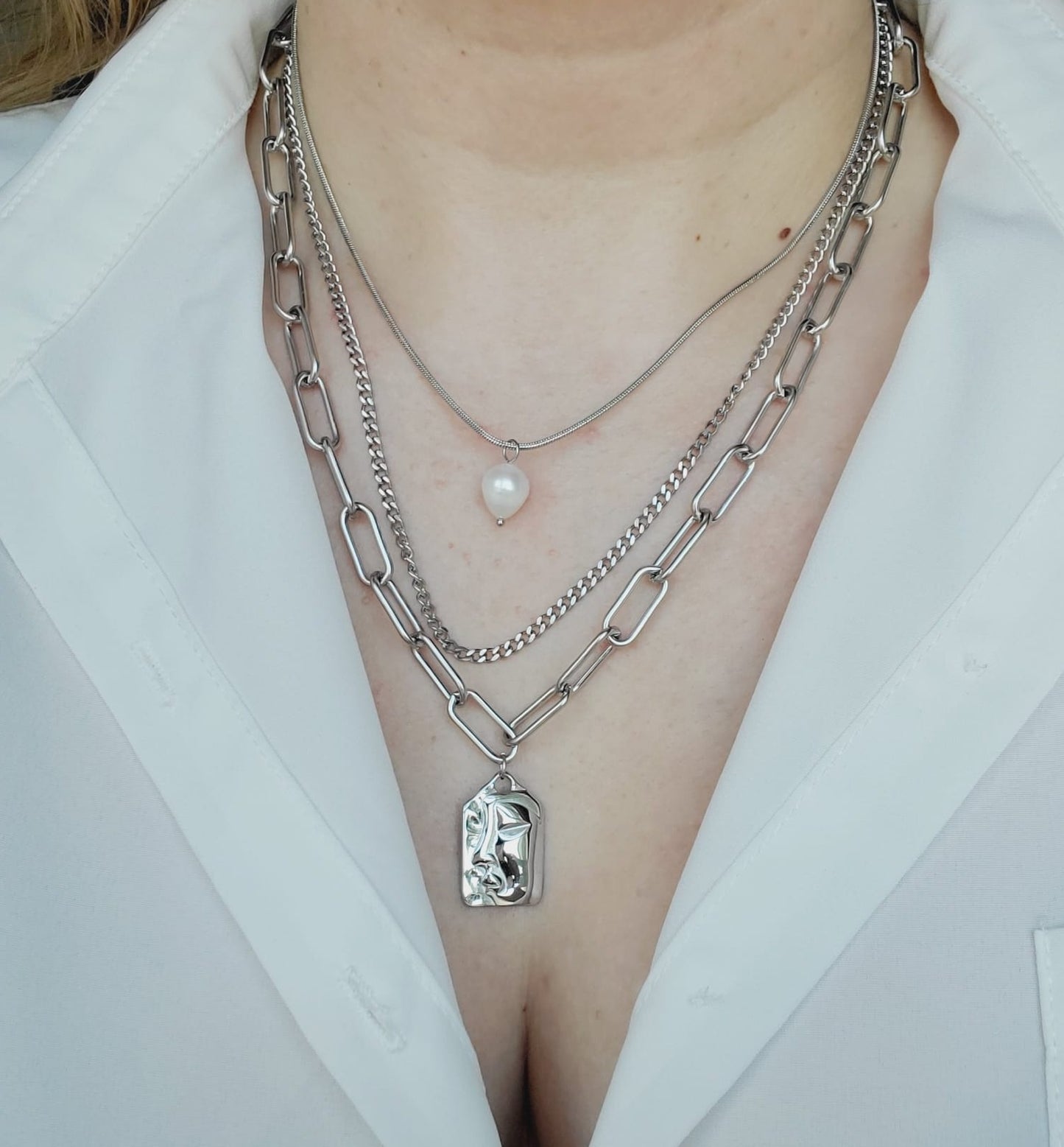 Minimalist chain, Gold filled Chain, Flat Gold Necklace, Snake Chain, Water resistant jewelry, water resistant Necklace, Water resistant bracelet, vintage jewelry, vintage jewelry, vintage necklace, 14k gold necklace, 14k gold jewelry, 14k gold necklace, fine jewelry, fine necklace, fine bracelet, snake gold necklace, bold necklace, bold jewelry, handmade jewelry, fine jewelry brand, hello luxy, joyeria fina, gold plated chain, 18k gold plated chain, Abstract Face Necklace, Face Necklace