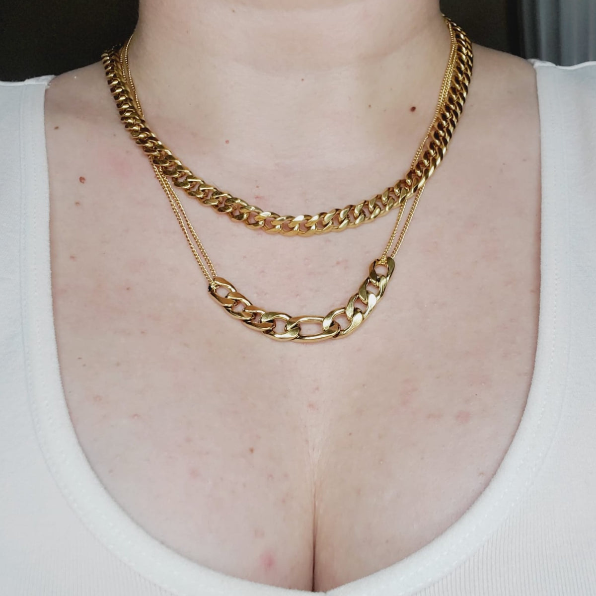 Minimalist chain, Gold filled Chain, Flat Gold Necklace, Snake Chain, Water resistant jewelry, water resistant Necklace, Water resistant bracelet, vintage jewelry, vintage jewelry, vintage necklace, 14k gold necklace, 14k gold jewelry, 14k gold necklace, fine jewelry, fine necklace, fine bracelet, snake gold necklace, bold necklace, bold jewelry, handmade jewelry, fine jewelry brand, hello luxy, joyeria fina, gold plated chain, 18k gold plated chain, 18k gold plated jewelry, gift for her
