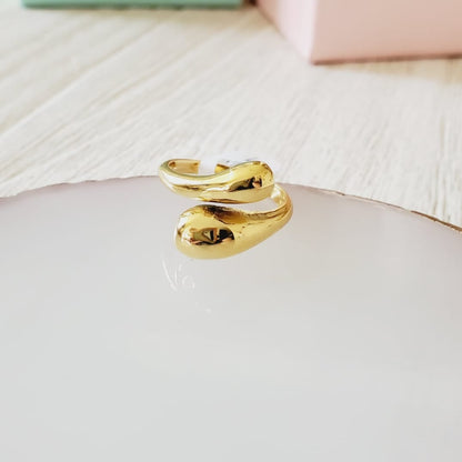 snake ring, silver ring, high end ring, bold ring, water resistant ring, water resistant jewelry, sweat resistant ring, tarnish free ring, hypoallergenic ring, hey harper ring, ellie vail jewelry, she is golden jewelry, hello luxy jewelry, hello luxy, the views and co jewelry