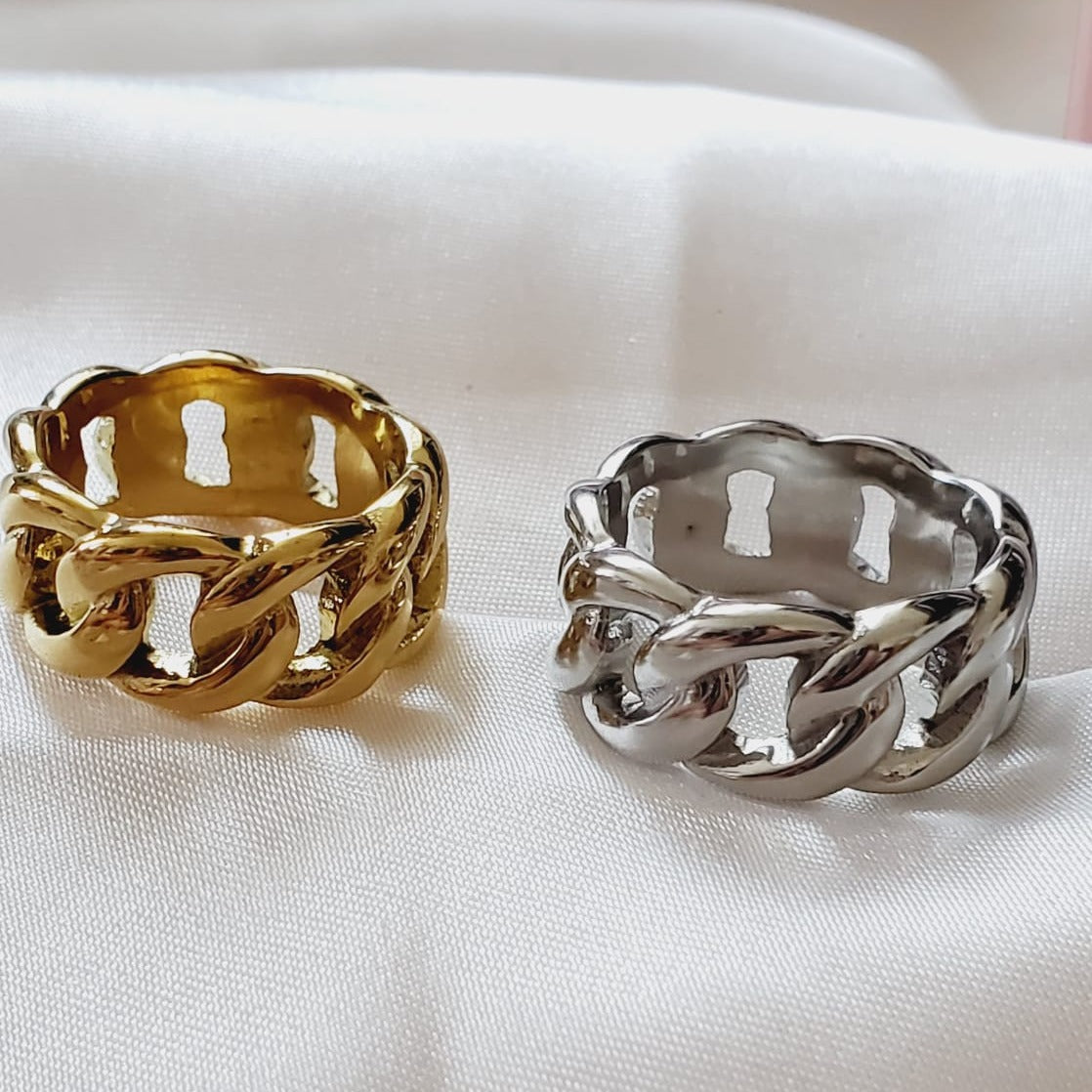 chunky gold ring, bold ring, chunky silver ring, cuban gold ring, cuban silver ring, high end ring, bold ring, water resistant ring, water resistant jewelry, sweat resistant ring, tarnish free ring, hypoallergenic ring, hey harper ring, ellie vail jewelry, she is golden jewelry, hello luxy jewelry, hello luxy, the views and co jewelry