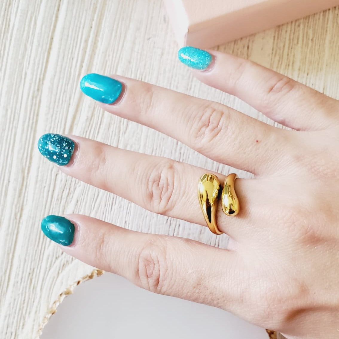 snake ring, silver ring, high end ring, bold ring, water resistant ring, water resistant jewelry, sweat resistant ring, tarnish free ring, hypoallergenic ring, hey harper ring, ellie vail jewelry, she is golden jewelry, hello luxy jewelry, hello luxy, the views and co jewelry