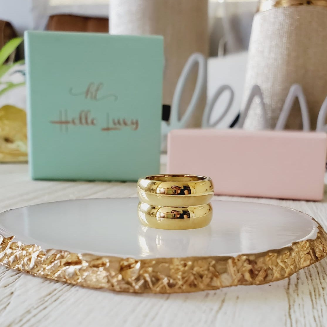 chunky gold ring, bold ring, chunky silver ring, cuban gold ring, cuban silver ring, high end ring, bold ring, water resistant ring, water resistant jewelry, sweat resistant ring, tarnish free ring, hypoallergenic ring, hey harper ring, ellie vail jewelry, she is golden jewelry, hello luxy jewelry, hello luxy, the views and co jewelry
