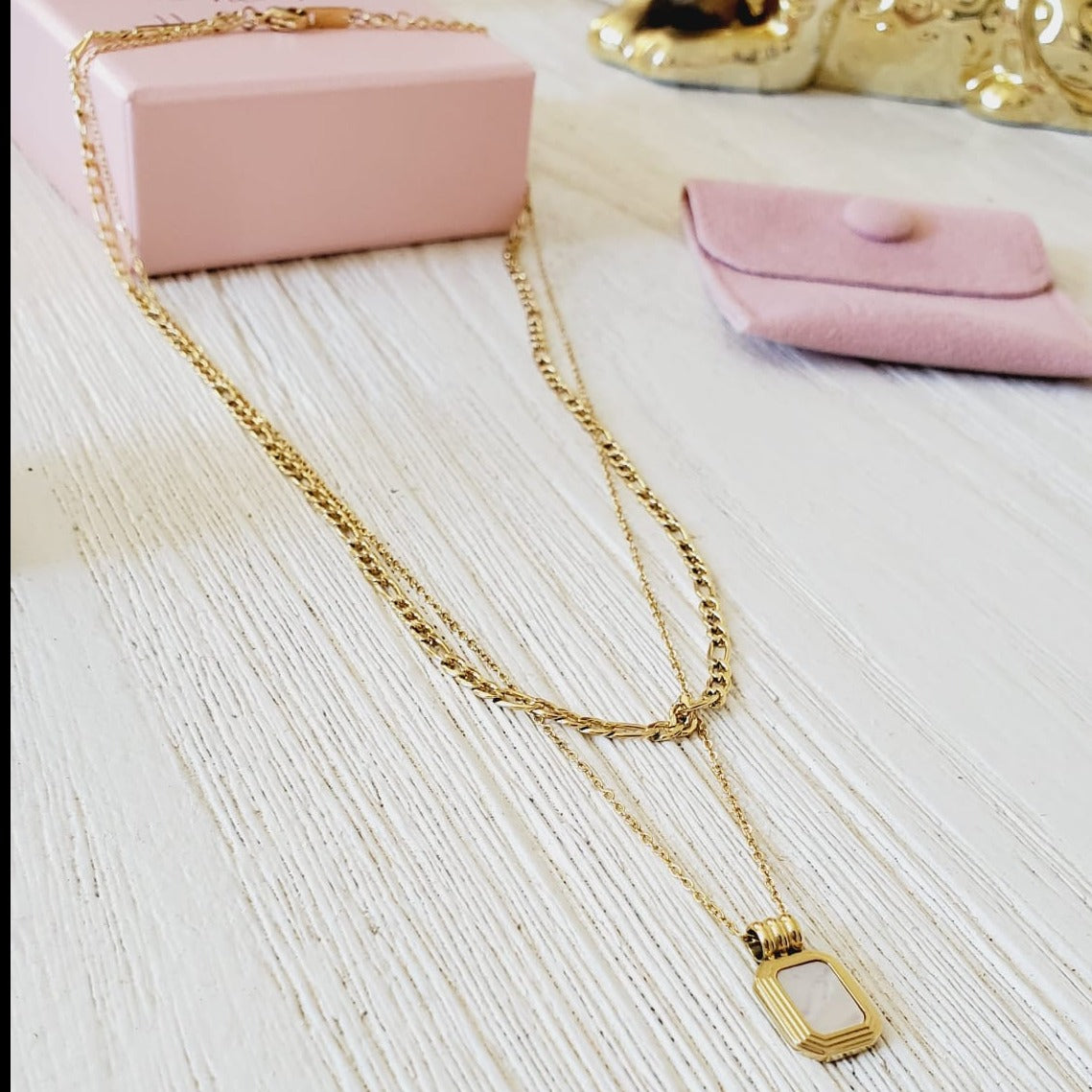 Minimalist chain, Gold filled Chain, Flat Gold Necklace, Snake Chain, Water resistant jewelry, water resistant Necklace, Water resistant bracelet, vintage jewelry, vintage jewelry, vintage necklace, 14k gold necklace, 14k gold jewelry, 14k gold necklace, fine jewelry, fine necklace, fine bracelet, snake gold necklace, bold necklace, bold jewelry, handmade jewelry, fine jewelry brand, white necklace, mother pearl necklace, white nacar necklace, hey harper jewelry, ellie vail jewelry,  hello luxy
