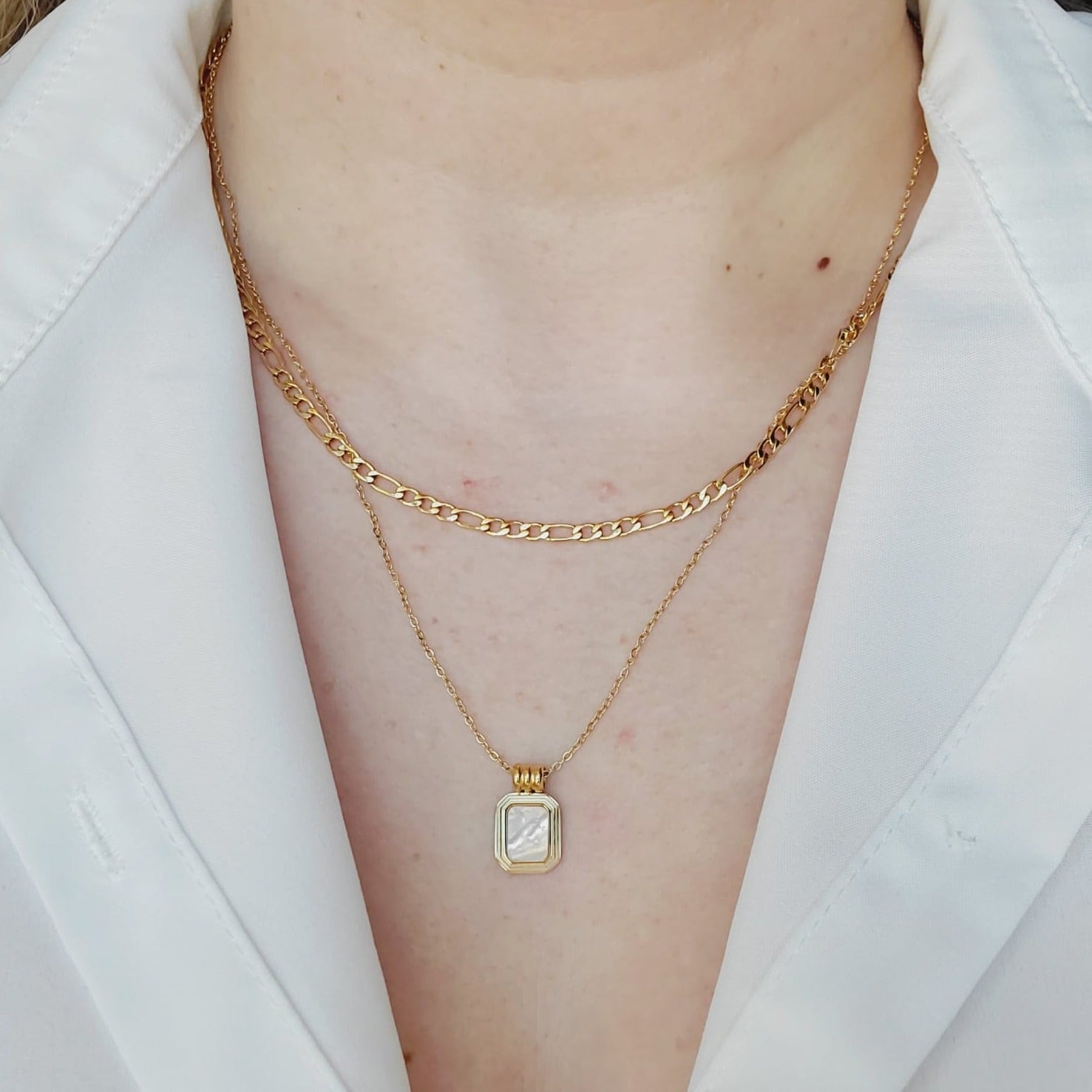 Minimalist chain, Gold filled Chain, Flat Gold Necklace, Snake Chain, Water resistant jewelry, water resistant Necklace, Water resistant bracelet, vintage jewelry, vintage jewelry, vintage necklace, 14k gold necklace, 14k gold jewelry, 14k gold necklace, fine jewelry, fine necklace, fine bracelet, snake gold necklace, bold necklace, bold jewelry, handmade jewelry, fine jewelry brand, white necklace, mother pearl necklace, white nacar necklace, hey harper jewelry, ellie vail jewelry,  hello luxy