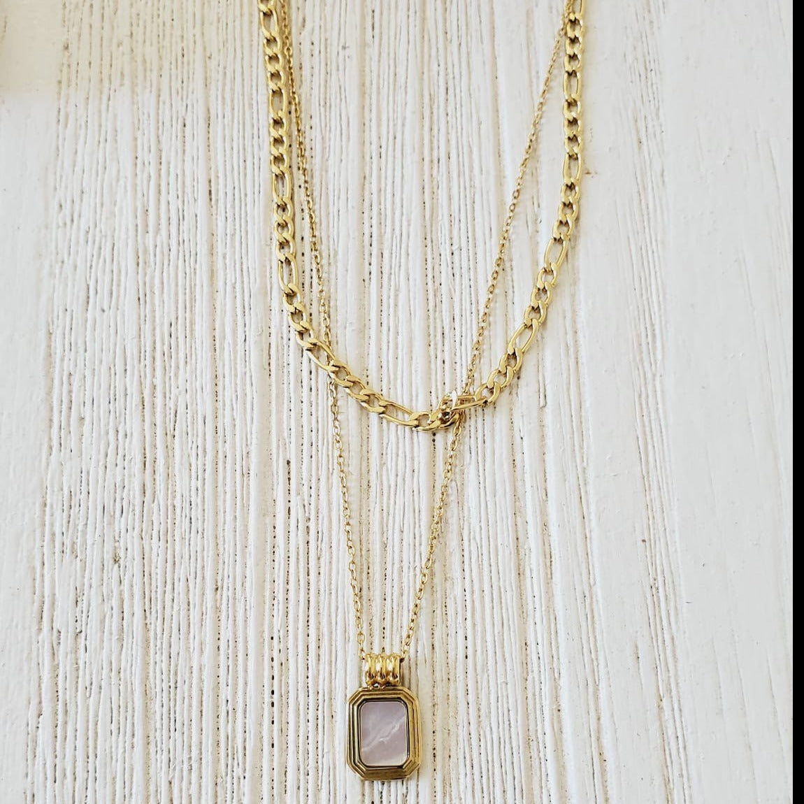 Minimalist chain, Gold filled Chain, Flat Gold Necklace, Snake Chain, Water resistant jewelry, water resistant Necklace, Water resistant bracelet, vintage jewelry, vintage jewelry, vintage necklace, 14k gold necklace, 14k gold jewelry, 14k gold necklace, fine jewelry, fine necklace, fine bracelet, snake gold necklace, bold necklace, bold jewelry, handmade jewelry, fine jewelry brand, white necklace, mother pearl necklace, white nacar necklace, hey harper jewelry, ellie vail jewelry,  hello luxy