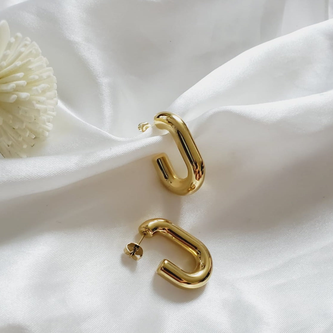 chunky earrings, thick gold hoop, gold hoop earrings, chunky gold hoop, hypoallergenic hoops, gold hoop earring, chunky hoops, small hoop earring, helloluxyjewelry, hoop earrings, croissant earrings, croissant hoops, gold filled hoops, twisted curved hoop, cuban rings, bold earrings, 18k gold earrings, water resistant earrings, bold earrings, chunky hoops