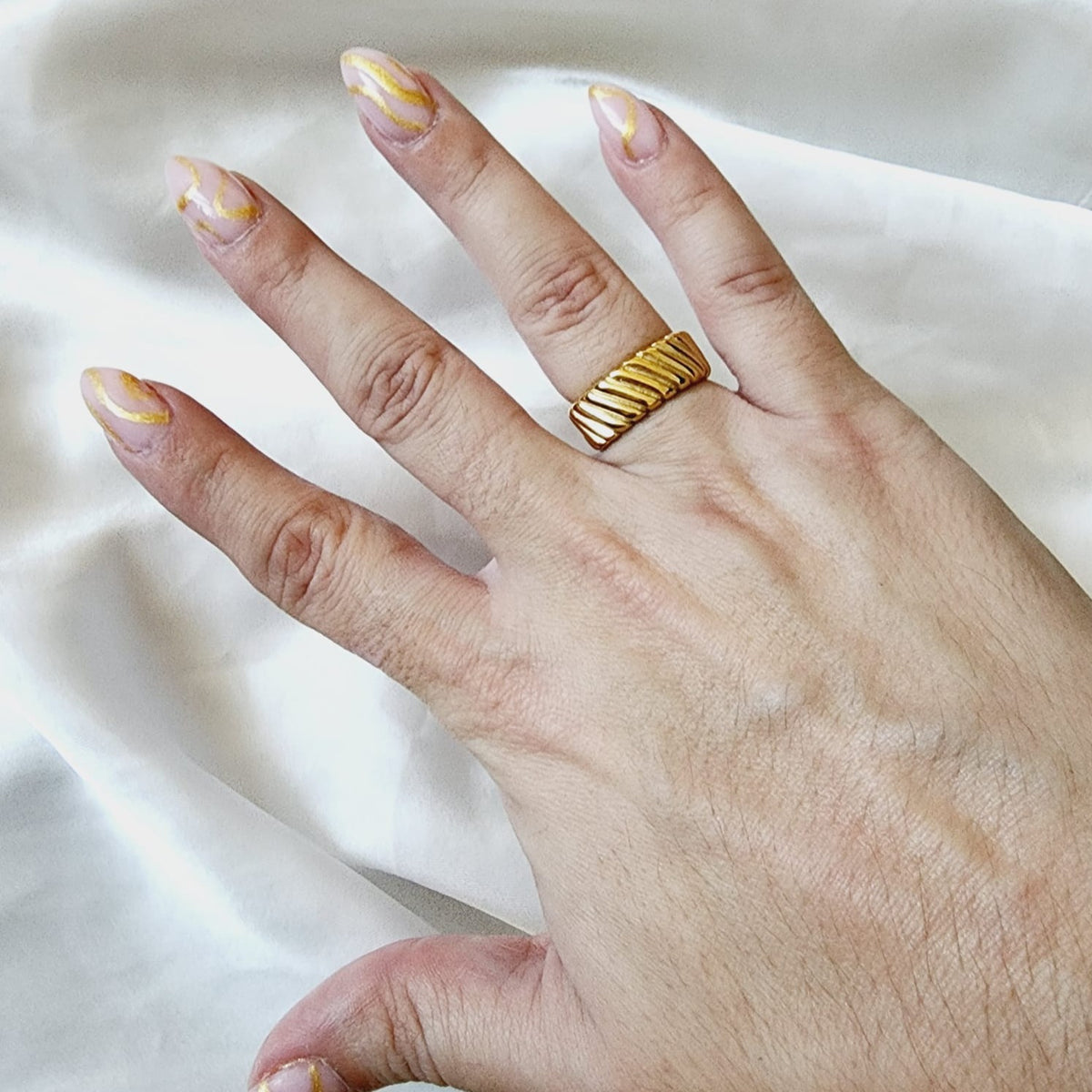 wide chunky ring, Water Resistant classy rings, Water Resistant simple rings, sweat resistant jewelry, water resistant minimalist jewelry, minimalist rings, promise gold rings, waterproof rings, stainless steel rings, 18k gold plated simple rings, 18k gold plated classy rings, 18k gold filled rings, 18k gold filled classy rings, gold vintage rings, tarnish free rings, stackable rings, gold stackable rings, tarnish free jewelry, dainty abstract rings, dainty chunky rings, Sunburst Circular ring