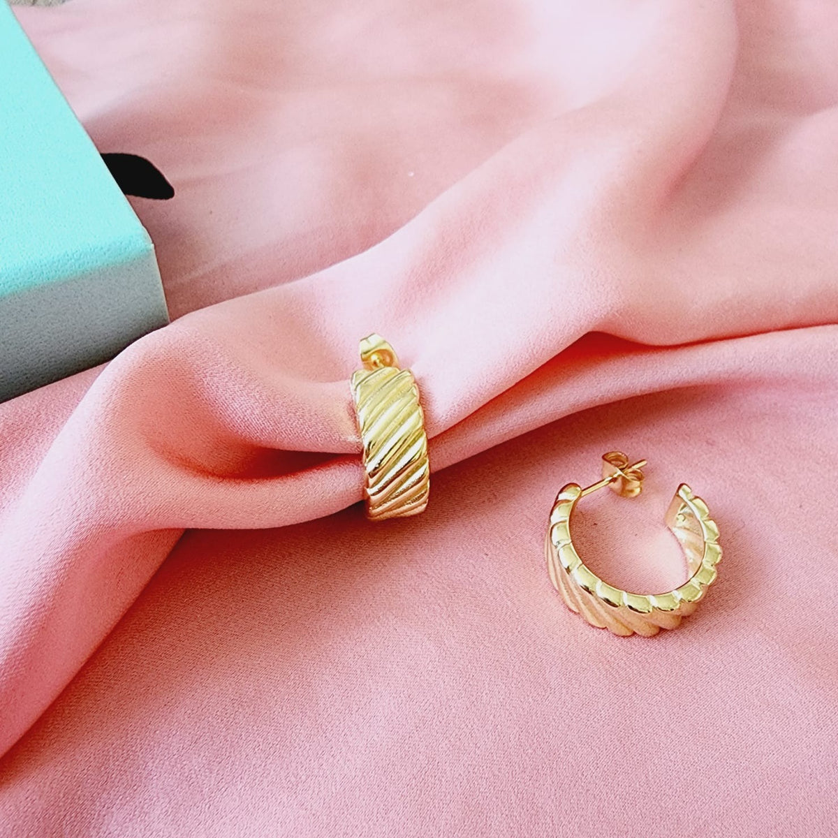 wide chunky earring, Water Resistant bold earrings, Water Resistant simple earrings, sweat resistant jewelry, water resistant minimalist jewelry, minimalist earrings, timeless gold earrings, waterproof earrings, stainless steel earrings, 18k gold plated simple earrings, 18k gold plated classy earrings, 18k gold filled earrings, gold vintage earrings, tarnish free earrings, stackable earrings, gold stackable earrings, tarnish free jewelry, dainty abstract earrings, dainty chunky earrings, minimalist hoops