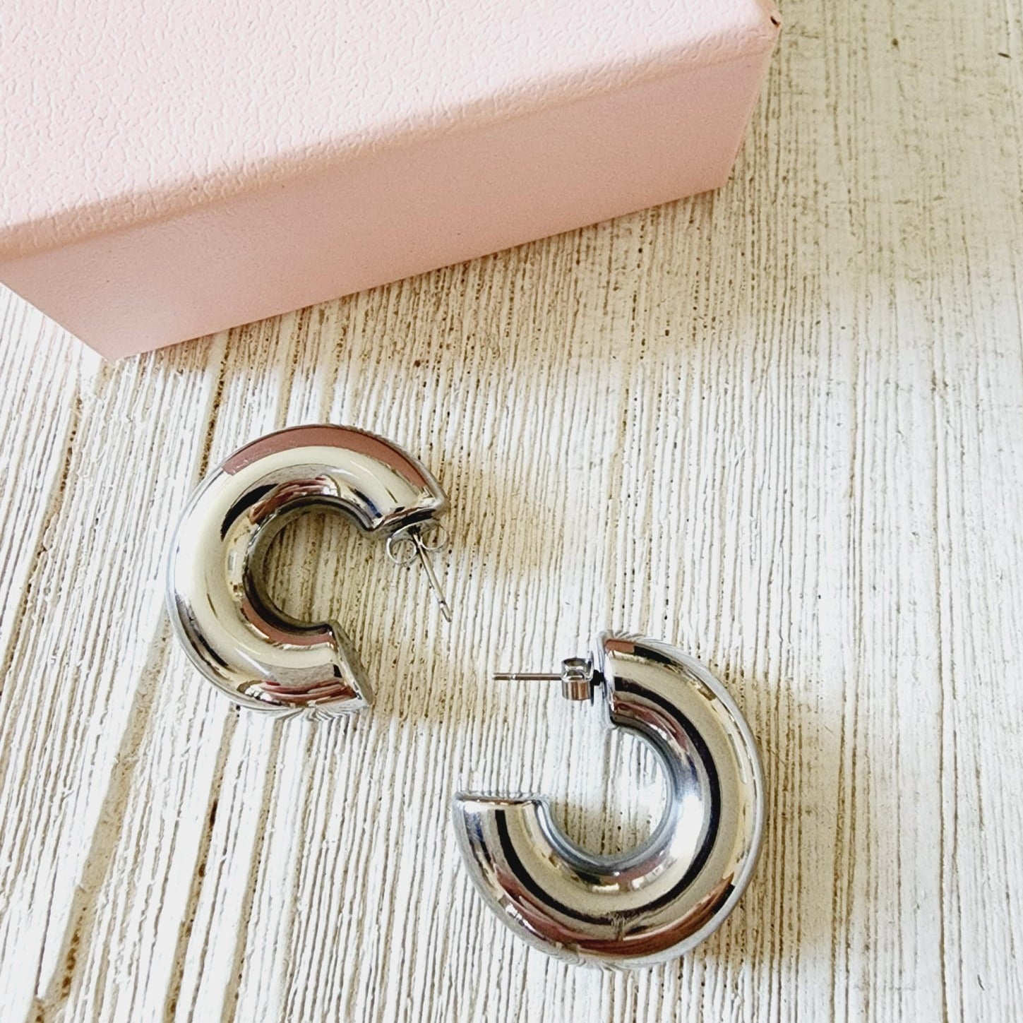 chunky cuban earrings, chunky drop earrings, chunky earrings, thick gold hoop, gold hoop earrings, chunky gold hoop, hypoallergenic hoops, gold hoop earring, chunky hoops, small hoop earring, helloluxyjewelry, hoop earrings, croissant earrings, croissant hoops, gold filled hoops, twisted curved hoop, cuban rings, bold earrings, 18k gold earrings, water resistant earrings, water resistance jewelry