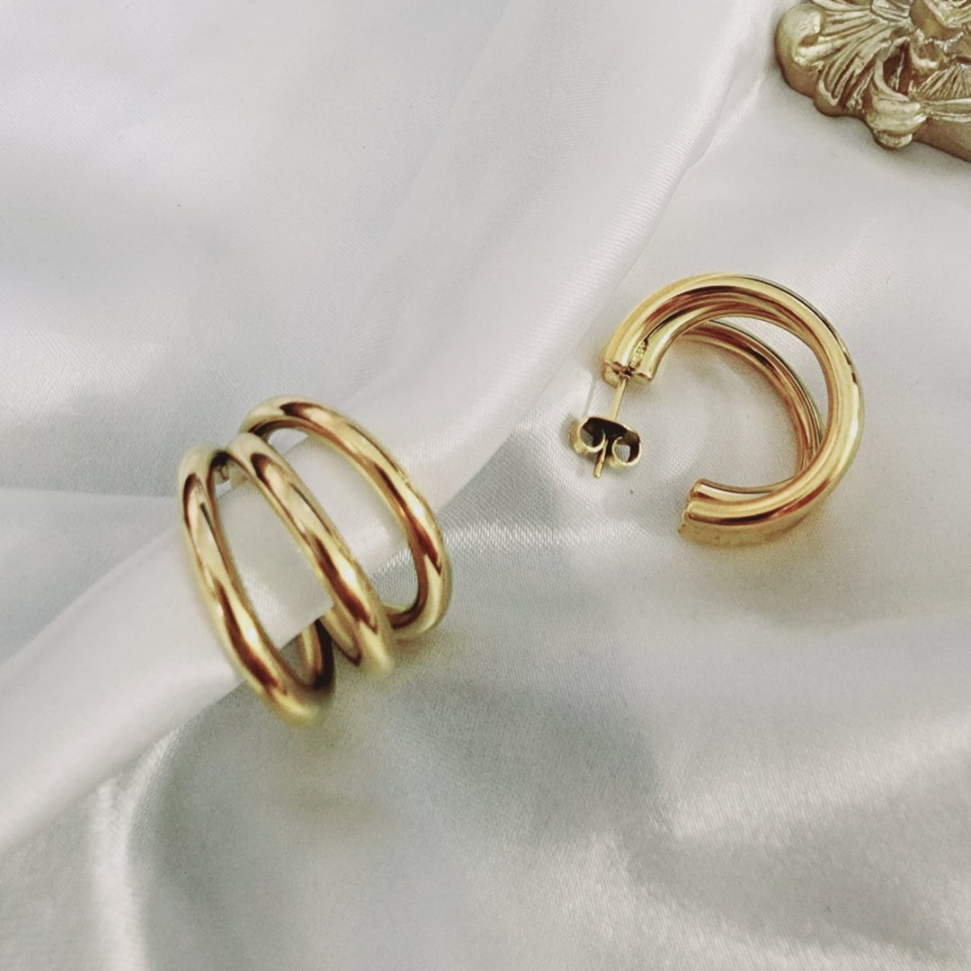 Water resistant gold hoops, tarnish free gold open hoops, Lightweight Chunky Open Hoops, 14k lightweight chunky hoops, 14k gold hoops, 14k Double tone hoops, 18k Gold Filled lightweight hoops, 18k Gold Filled hoops, classy gold hoops, bold gold hoops, chunky double tone hoops, chunky medium gold hoops, chunky medium double tone hoops, 