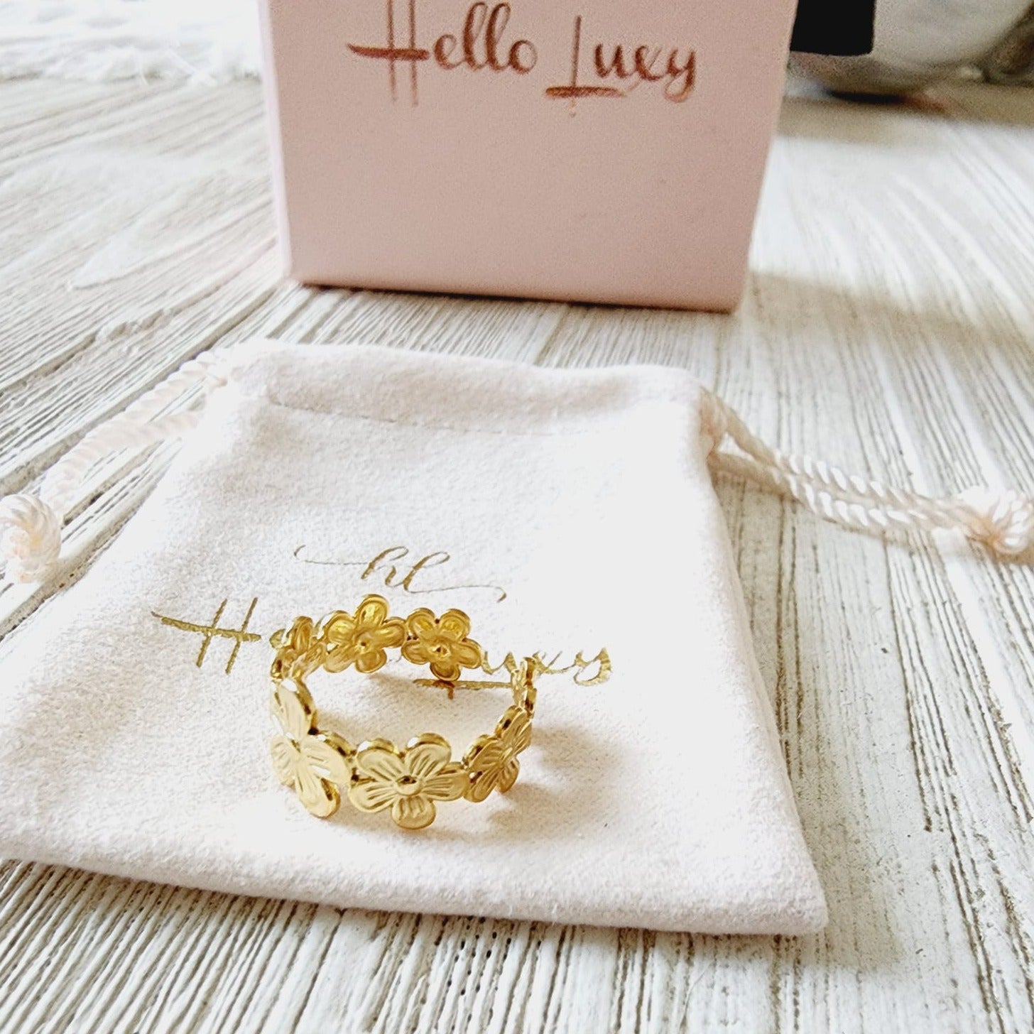 flower ring, small daisy adjustable ring, sunflower dainty ring, daisy stacking ring, plumerian ring, daisy ring, chunky sunflower ring, promise ring, bold heart ring, valentine gift, love ring, love jewelry, gift for wife, gift for friend, friendship gifts, self love ring, amor propio anillo, waterproof ring, waterproof jewelry, timeless jewelry, timeless ring, gift for girlfriend, soulmate ring, elegant ring, classy ring, dainty ring, everyday ring, must have ring, must have jewelry