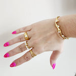 Pearl Gold Ring, Elegant Ring, Wavy ring, trendy pearl waterproof ring, Water Resistant ring, waterproof ring, tarnish free gold ring, 18k gold plated and pearl ring, baroque ring, thick pearl gold ring, Pearl ring, Minimalist ring,Thin ring , Mother Pearl ring, Simple ring, stacking ring, gift for her, Dainty ring, Shiny ring, Classy Pearl Ring, baroque 18 gold ring, pearl bold ring, pearl statement gold ring, pearl chunky ring, Nacar Gold Ring