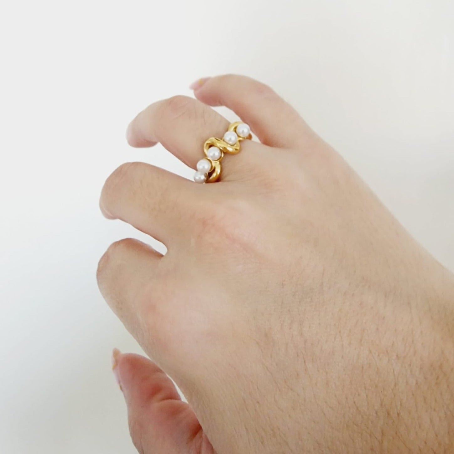 Pearl Gold Ring, Elegant Ring, Wavy ring, trendy pearl waterproof ring, Water Resistant ring, waterproof ring, tarnish free gold ring, 18k gold plated and pearl ring, baroque ring, thick pearl gold ring, Pearl ring, Minimalist ring,Thin ring , Mother Pearl ring, Simple ring, stacking ring, gift for her, Dainty ring, Shiny ring, Classy Pearl Ring, baroque 18 gold ring, pearl bold ring, pearl statement gold ring, pearl chunky ring, Nacar Gold Ring