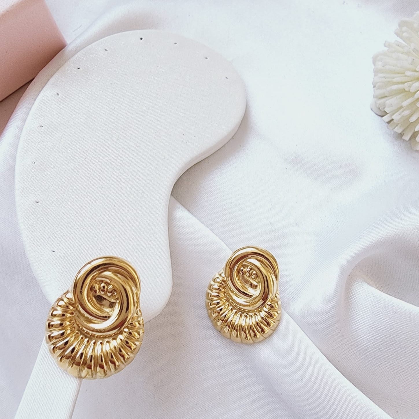 Shell Studs, silver studs, hypoallergenic earrings, Silver shell studs, 18k gold plated earrings, Waterproof earrings, Silver and gold, Durable earrings, Elegant earrings, Timeless design, aesthetic earrings, timeless earrings, Fashion accessories, Stylish jewelry, stylish earrings, Versatile jewelry, Special occasion jewelry, Everyday earrings, Premium quality studs, Affordable luxury, Hypoallergenic earrings waterproof earrings, water resistant earrings, silver studs, gold studs