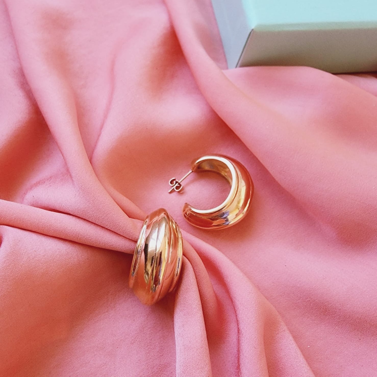 rose gold hoops, silver hoops, hypoallergenic earrings, Star studs, 18k gold plated earrings, Waterproof earrings, Silver and gold, Durable earrings, Elegant earrings, Timeless design, aesthetic earrings, timeless earrings, Fashion accessories, Stylish jewelry, stylish earrings, Versatile jewelry,  Special occasion jewelry, Everyday earrings, Premium quality studs, Affordable luxury Hypoallergenic earrings waterproof earrings, water resistant earrings, silver studs, gold studs