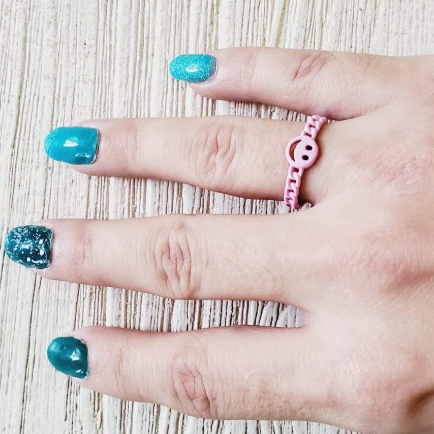 Candy Rings, Colorful Rings, Pride Rings, Summer Rings, Summer Essentials, Rainbow Rings, Color Rings, Happy Face Rings, Cubanas Rings, Croissant Rings, Twisted Rings, Pearls Rings, Smile Face Rings, Happy Face Rings, Gucci Rings, GG Rings